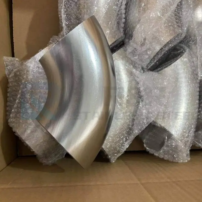 Sanitary-grade magnetic polishing welded short type elbow pipe